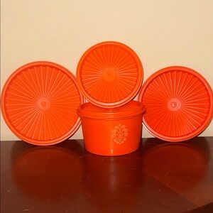 VINTAGE Tupperware Orange Container with 4lids. Two will fit the bowl.